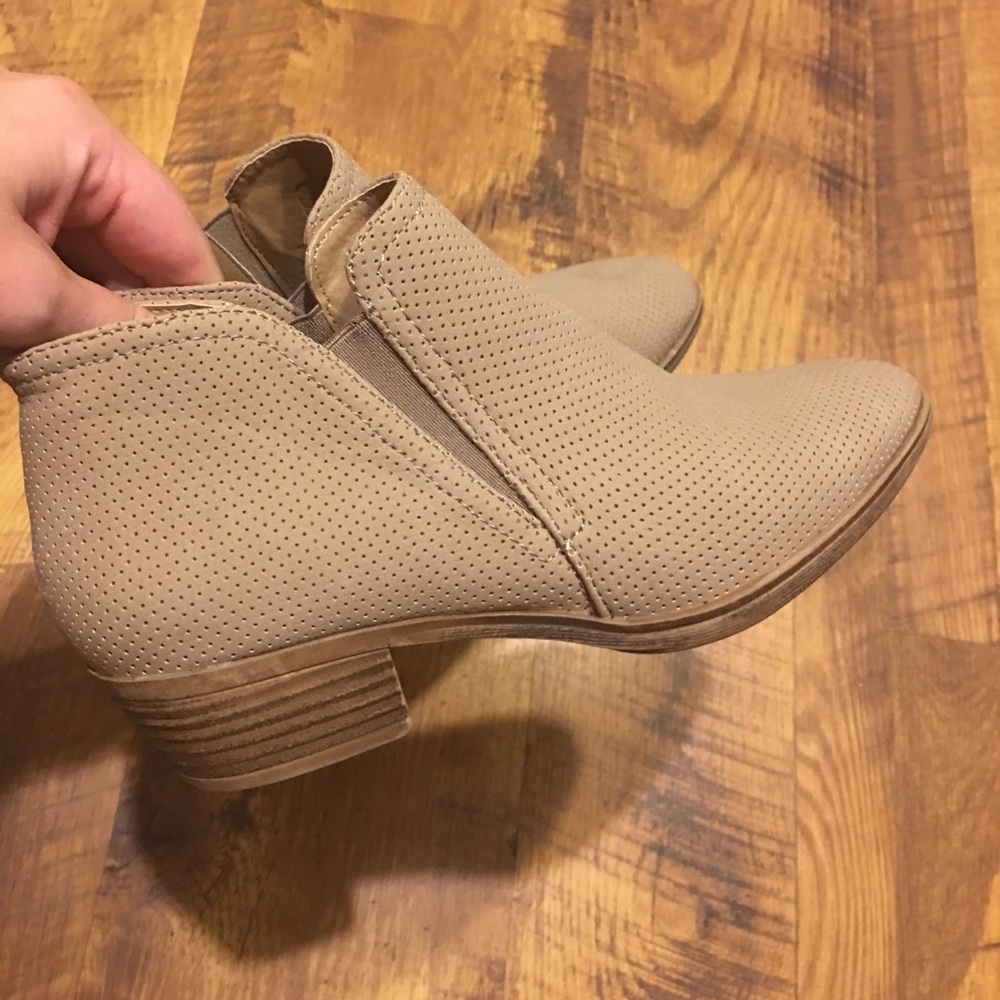 Rampage booties worn once